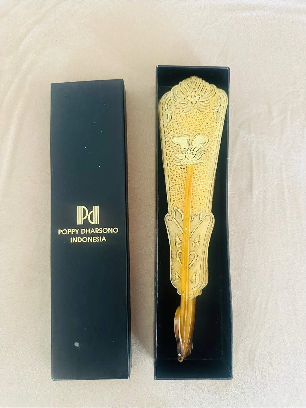 🪭 Vintage Poppy Dharsono Indonesian Javanese Leather & Horn Fan with Box